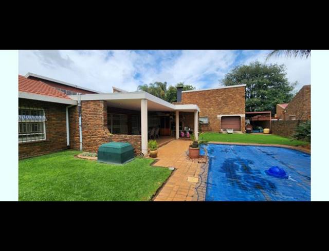 4 BEDROOM HOUSE FOR SALE IN EDLEEN